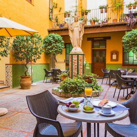 Hostal Loreto Денія Екстер'єр фото
