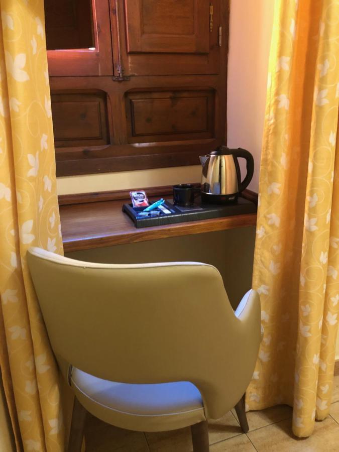 Hostal Loreto Денія Екстер'єр фото